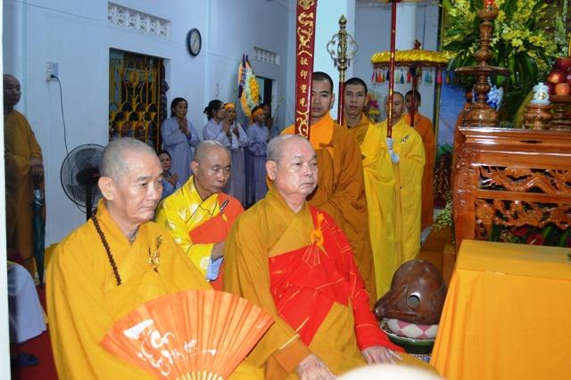 Khánh Hòa: Lễ Tưởng niệm, cung tống kim quan HT.Thích Nhuận Thông nhập bảo tháp