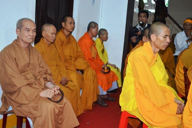 Khánh Hòa: Lễ Tưởng niệm, cung tống kim quan HT.Thích Nhuận Thông nhập bảo tháp