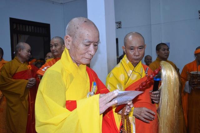 Khánh Hòa: Lễ Tưởng niệm, cung tống kim quan HT.Thích Nhuận Thông nhập bảo tháp