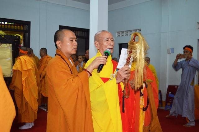 Khánh Hòa: Lễ Tưởng niệm, cung tống kim quan HT.Thích Nhuận Thông nhập bảo tháp