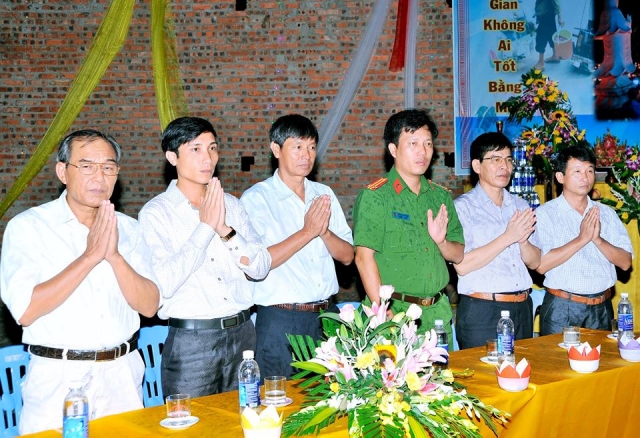 Thanh Hóa: Hoa Đăng tri ân Cha Mẹ tại chùa Giáp Hoa