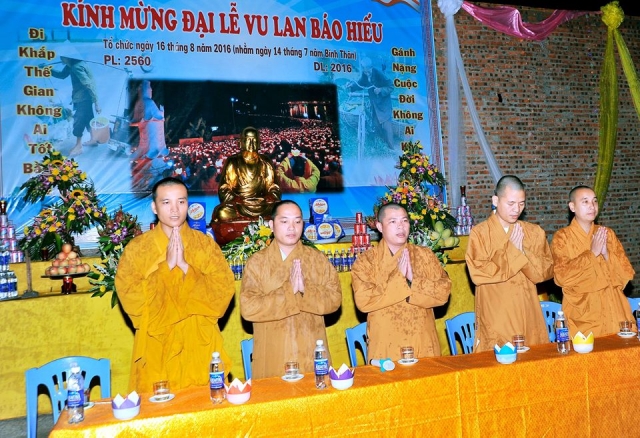 Thanh Hóa: Hoa Đăng tri ân Cha Mẹ tại chùa Giáp Hoa
