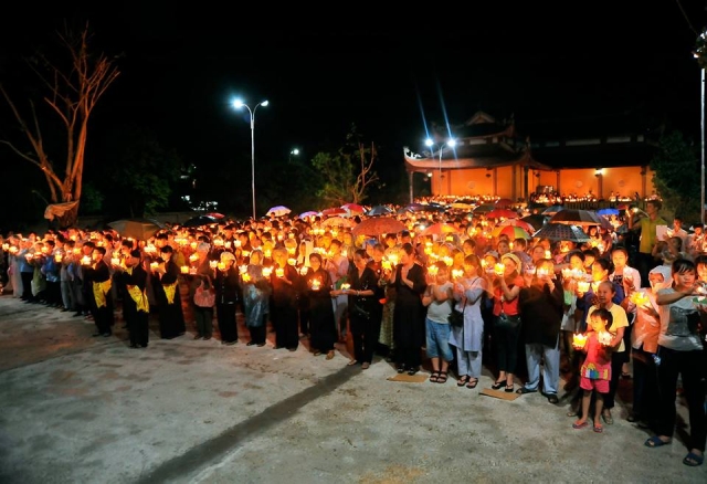 Thanh Hóa: Hoa Đăng tri ân Cha Mẹ tại chùa Giáp Hoa