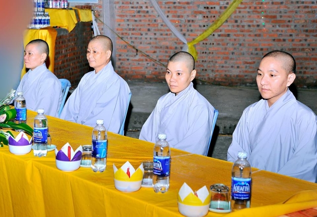 Thanh Hóa: Hoa Đăng tri ân Cha Mẹ tại chùa Giáp Hoa