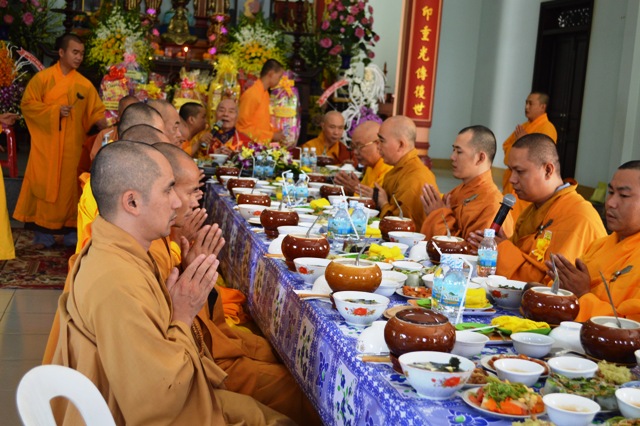 Khánh Hòa: Lễ húy kỵ cố Đại lão HT. Thích Huệ Quang