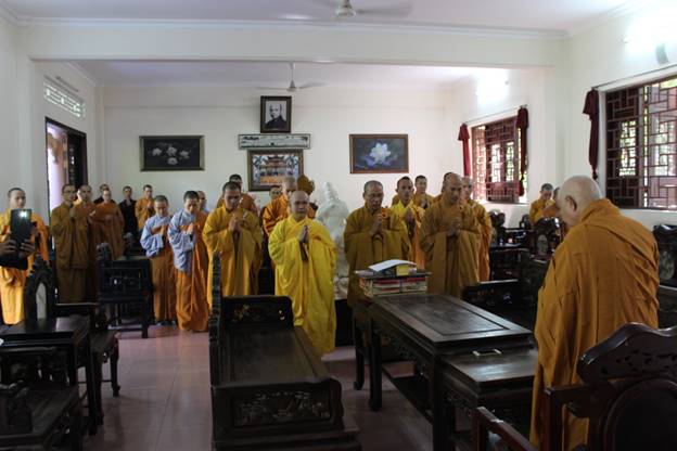 Ninh Thuận: Đại Giới đàn Đức Tạng cung rước giới bổn.
