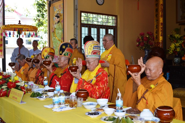 Khánh Hòa: Đại lễ Vu lan – Lễ Bông hồng cài áo PL.2560 tại chùa Sắc tứ Minh Thiện