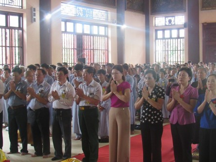 Thanh Hóa: Gần 3000 người về TV Hàm Rồng dự Đại lễ Vu Lan PL 2560