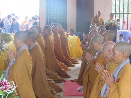 Thanh Hóa: Gần 3000 người về TV Hàm Rồng dự Đại lễ Vu Lan PL 2560