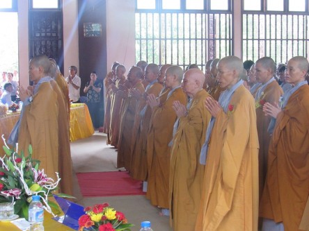 Thanh Hóa: Gần 3000 người về TV Hàm Rồng dự Đại lễ Vu Lan PL 2560