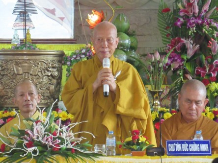 Thanh Hóa: Gần 3000 người về TV Hàm Rồng dự Đại lễ Vu Lan PL 2560