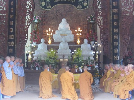 Thanh Hóa: Gần 3000 người về TV Hàm Rồng dự Đại lễ Vu Lan PL 2560