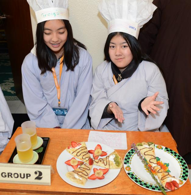 Chùa Đức Viên, San Jose ( Hoa Kỳ ) Tổ Chức Khoá Tu Thiếu Nhi Mùa Đông Và Hội Â3m Thực Mừng Năm Mới 2017.