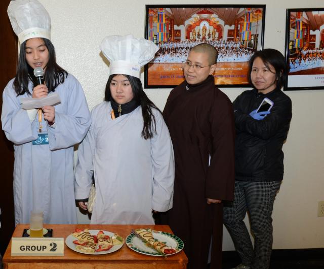 Chùa Đức Viên, San Jose ( Hoa Kỳ ) Tổ Chức Khoá Tu Thiếu Nhi Mùa Đông Và Hội Â3m Thực Mừng Năm Mới 2017.