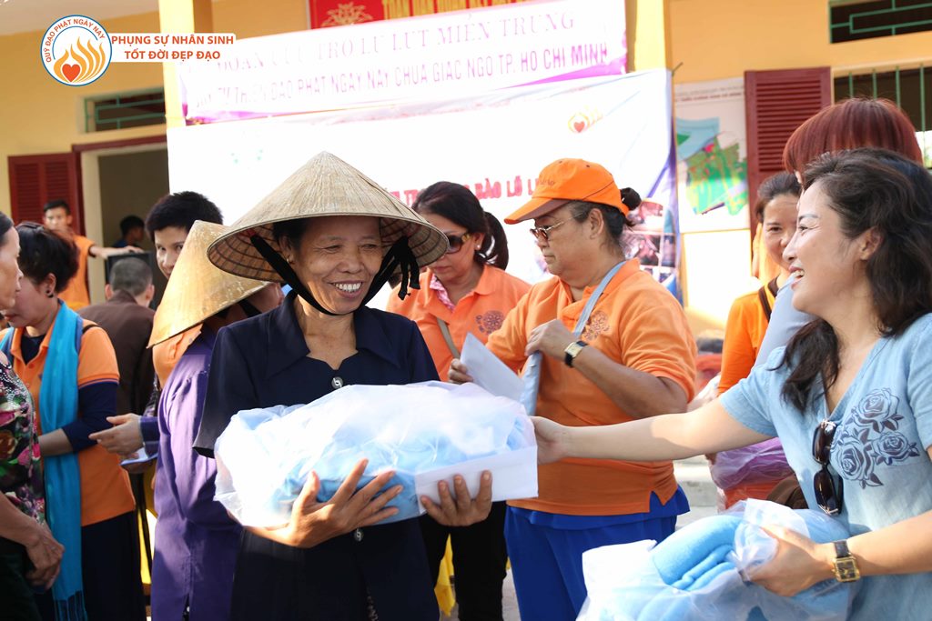 Quỹ Đạo Phật Ngày Nay – Tổng Kết Chương Trình Cứu Trợ Đồng Bào Lũ Lụt Tại Quảng Bình &amp; Hà Tĩnh Đợt 1 - Tháng 10/2016 (C88-1)