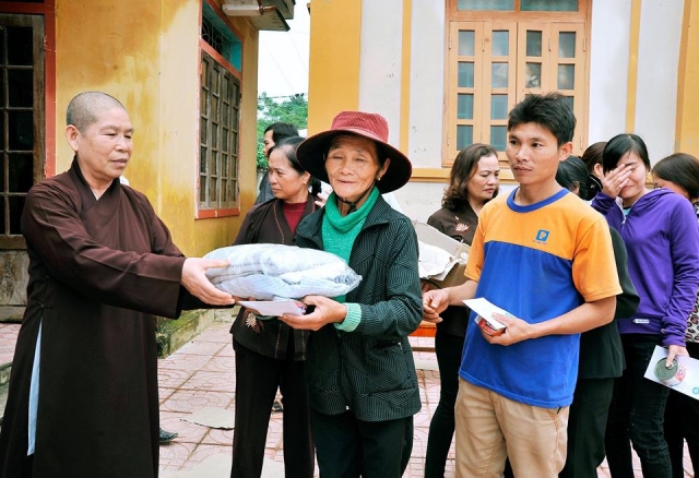 Thanh Hóa: Hơn 3 tỷ đồng ủng hộ Miền Trung ruột thịt