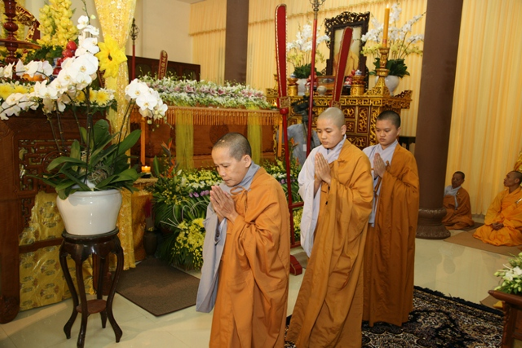 TT. Huế: Ban Trị sự GHPGVN tỉnh kính viếng tang lễ Cố HT. Thích Chơn Thiện