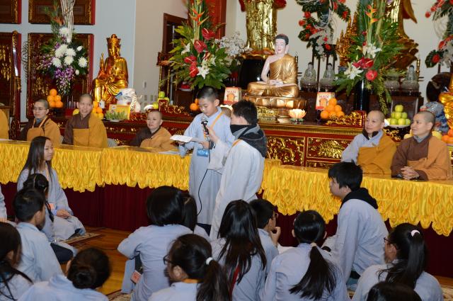 Chùa Đức Viên, San Jose ( Hoa Kỳ ) Tổ Chức Khoá Tu Thiếu Nhi Mùa Đông Và Hội Â3m Thực Mừng Năm Mới 2017.