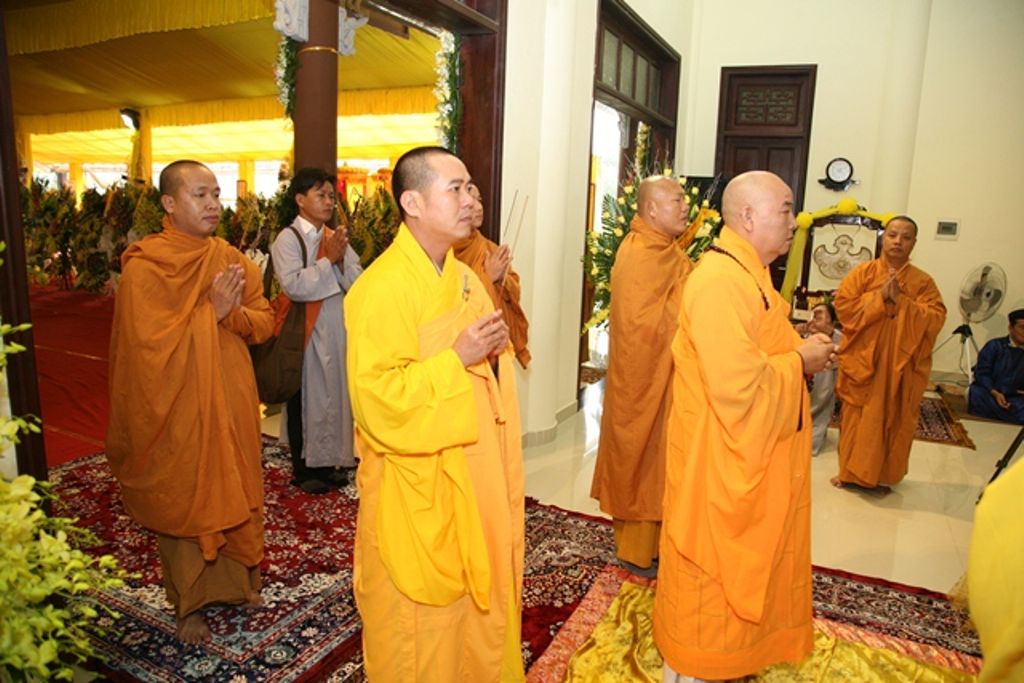 TT. Huế: Ban Trị sự GHPGVN tỉnh kính viếng tang lễ Cố HT. Thích Chơn Thiện