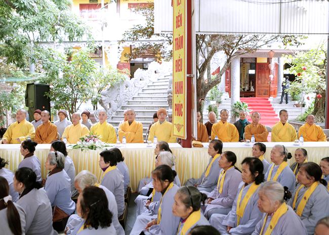 Thái Nguyên : Pháp hội niệm Phật cầu nguyện quốc thái dân an.
