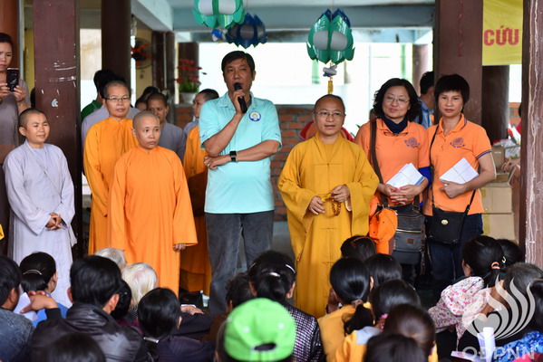 Quỹ Đạo Phật Ngày Nay – Tổng Kết Chương Trình Trao Tặng Quà Tết Yêu Thương Cho Đồng Bào Lũ Lụt Tại Bình Định( C93)