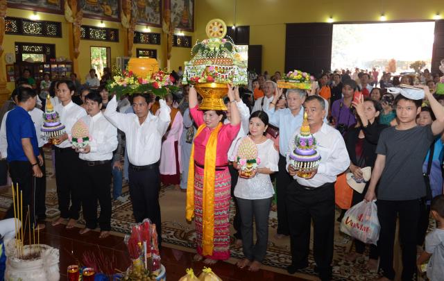 Thiền viện Phước Sơn, Đồng Nai tổ chức Đại lễ Dâng y Kathina 2016 &amp; đón nhận 2 kỷ lục Phật giáo Việt Nam