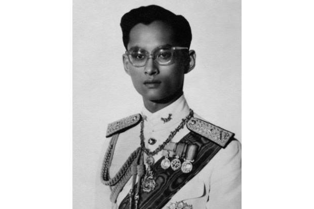 Đức Vua Bhumibol Của Thái Lan Vừa Mới Qua Đời
