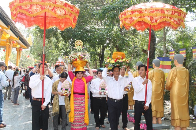 Đồng Nai:   Đại lễ dâng y Kathina - PL.2560