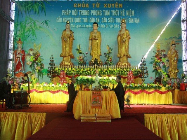 Thái Bình: Pháp hội cầu siêu tại chùa Từ Xuyên