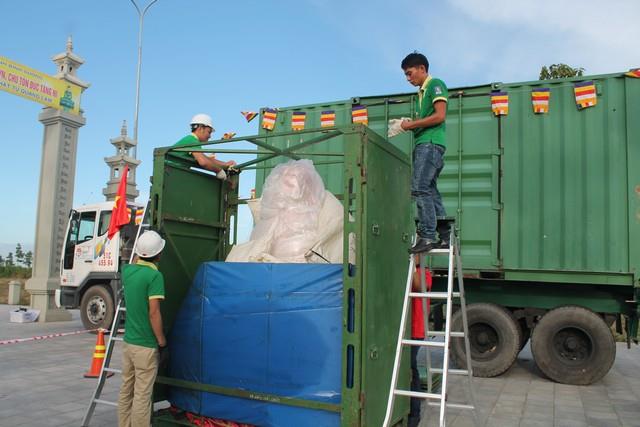 Bình Dương: Lễ cung nghinh Phật Ngọc Hòa Bình Thế Giới