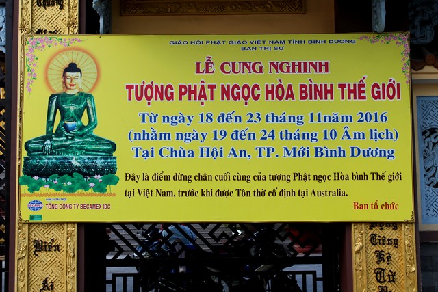 Bình Dương: Trước giờ khai mạc chiêm bái tượng Phật Ngọc Hòa Bình Thế Giới