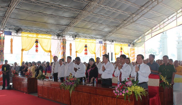 Bình Dương: Lễ khai mạc chiêm bái tượng Phật Ngọc Hòa Bình Thế Giới tại chùa Hội An