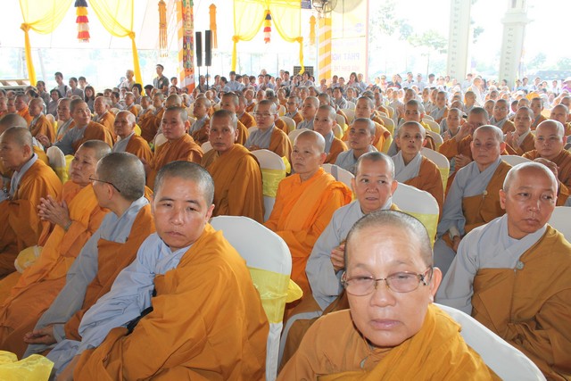 Bình Dương: Lễ khai mạc chiêm bái tượng Phật Ngọc Hòa Bình Thế Giới tại chùa Hội An