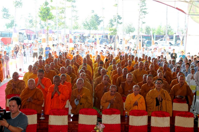 Bình Dương: Lễ khai mạc chiêm bái tượng Phật Ngọc Hòa Bình Thế Giới tại chùa Hội An