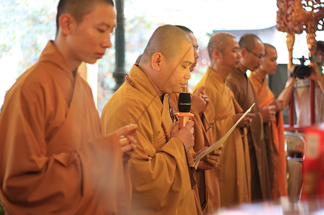 Hà Nội: Trang nghiêm Đại lễ kỷ niệm Phật Thành Đạo tại chùa Tăng Phúc
