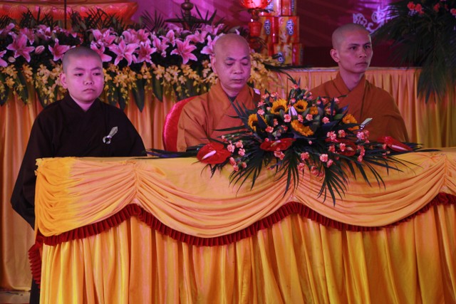 Thái Bình: Lễ hằng thuận tại chùa Văn Môn