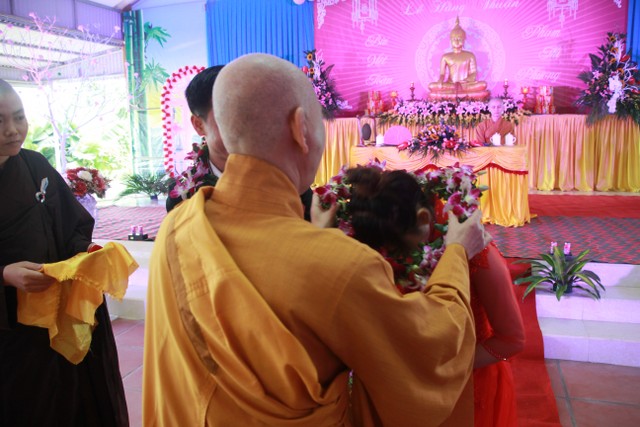 Thái Bình: Lễ hằng thuận tại chùa Văn Môn