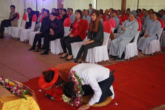 Thái Bình: Lễ hằng thuận tại chùa Văn Môn