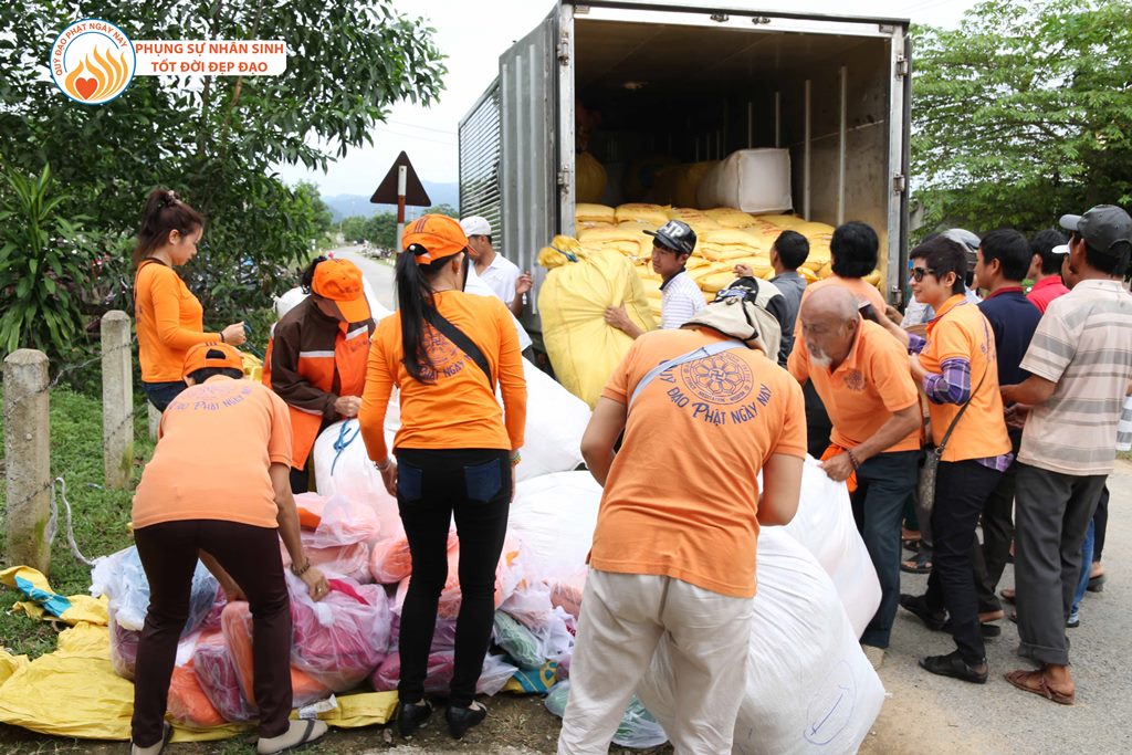 Quỹ Đạo Phật Ngày Nay – Tổng Kết Chương Trình Cứu Trợ Đồng Bào Lũ Lụt Tại Quảng Bình &amp; Hà Tĩnh Đợt 1 - Tháng 10/2016 (C88-1)