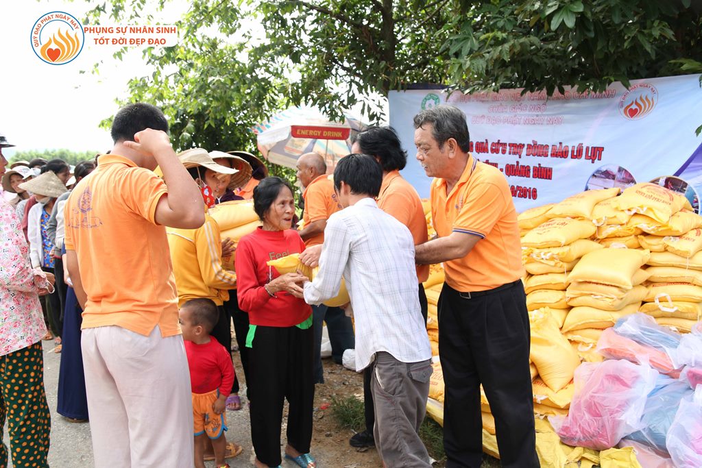 Quỹ Đạo Phật Ngày Nay – Tổng Kết Chương Trình Cứu Trợ Đồng Bào Lũ Lụt Tại Quảng Bình &amp; Hà Tĩnh Đợt 1 - Tháng 10/2016 (C88-1)