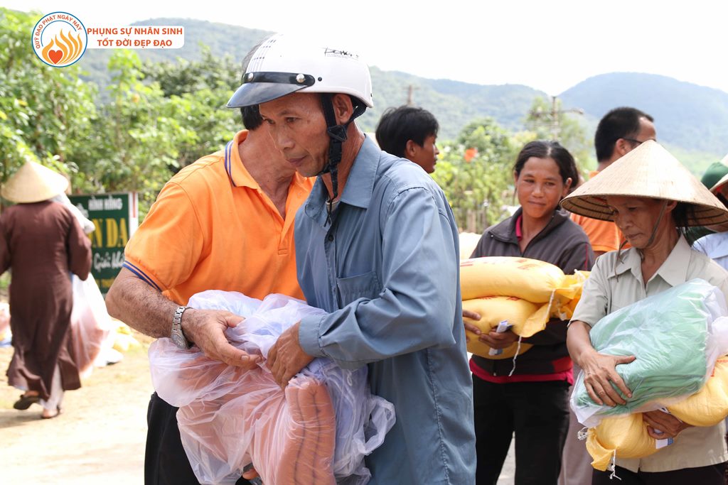 Quỹ Đạo Phật Ngày Nay – Tổng Kết Chương Trình Cứu Trợ Đồng Bào Lũ Lụt Tại Quảng Bình &amp; Hà Tĩnh Đợt 1 - Tháng 10/2016 (C88-1)
