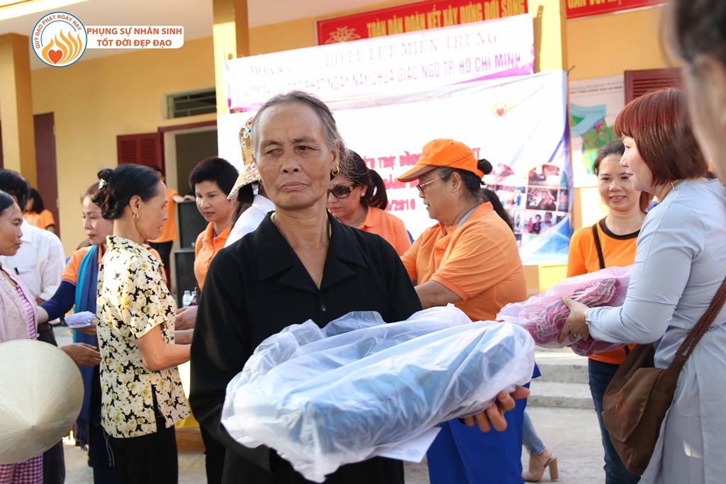Quỹ Đạo Phật Ngày Nay – Tổng Kết Chương Trình Cứu Trợ Đồng Bào Lũ Lụt Tại Quảng Bình &amp; Hà Tĩnh Đợt 1 - Tháng 10/2016 (C88-1)