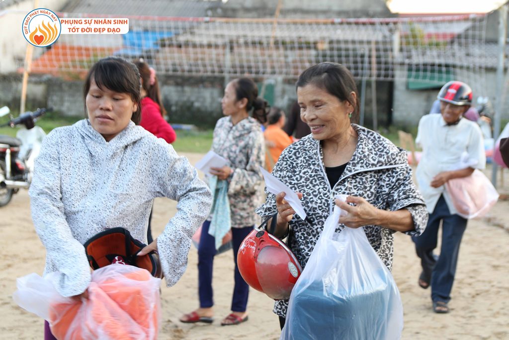 Quỹ Đạo Phật Ngày Nay – Tổng Kết Chương Trình Cứu Trợ Đồng Bào Lũ Lụt Tại Quảng Bình &amp; Hà Tĩnh Đợt 1 - Tháng 10/2016 (C88-1)