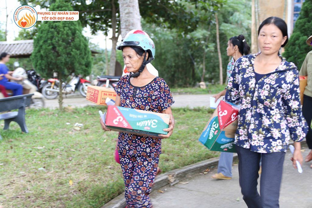 Quỹ Đạo Phật Ngày Nay – Tổng Kết Chương Trình Cứu Trợ Đồng Bào Lũ Lụt Tại Quảng Bình &amp; Hà Tĩnh Đợt 1 - Tháng 10/2016 (C88-1)