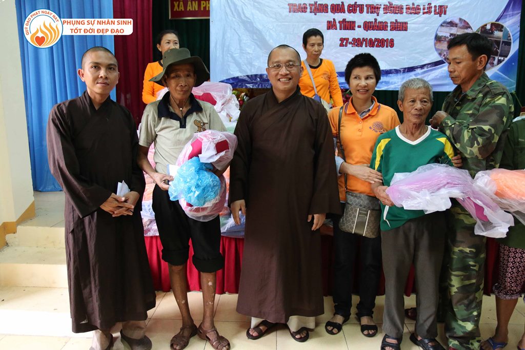 Quỹ Đạo Phật Ngày Nay – Tổng Kết Chương Trình Cứu Trợ Đồng Bào Lũ Lụt Tại Quảng Bình &amp; Hà Tĩnh Đợt 1 - Tháng 10/2016 (C88-1)