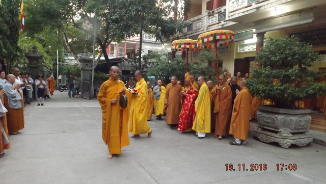 Trang nghiêm lễ nhập kim quan Trưởng lão Hòa thượng Thích Thiện Bình