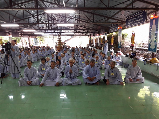 Khóa tu niệm Phật tháng 10 chùa Linh Sơn Pháp Ấn.