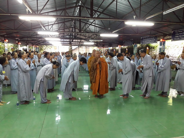 Khóa tu niệm Phật tháng 10 chùa Linh Sơn Pháp Ấn.