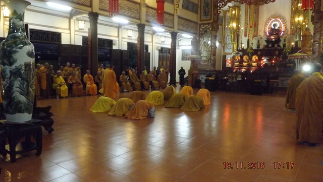 Trang nghiêm lễ nhập kim quan Trưởng lão Hòa thượng Thích Thiện Bình