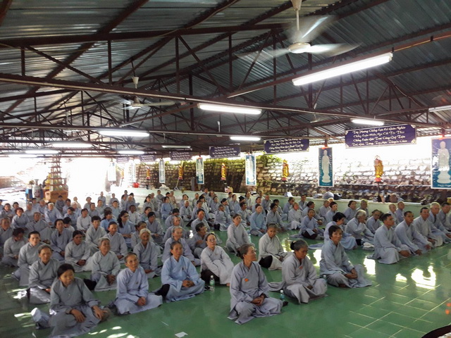 Khóa tu niệm Phật tháng 10 chùa Linh Sơn Pháp Ấn.